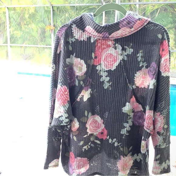 EUC, Lu LaRoe, Cowl Neck, split front, waffle knit top. Oversized Small - Picture 2 of 8